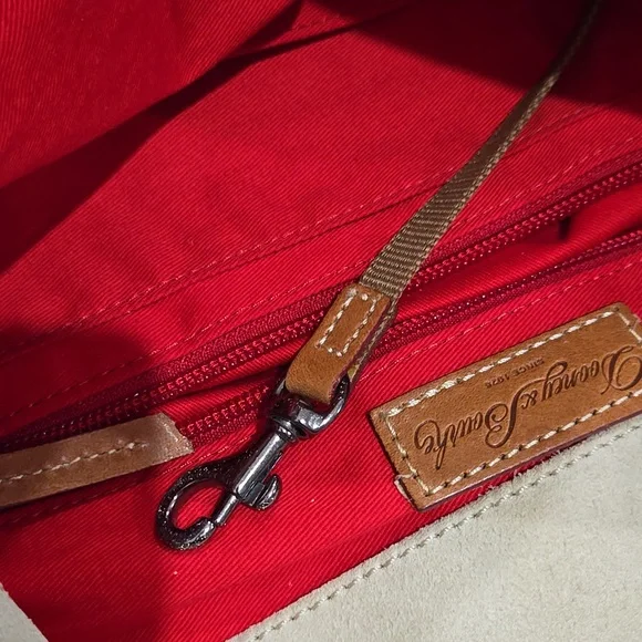 Dooney & Bourke Annalisa Lock Sac Suede - Picture 13 of 13